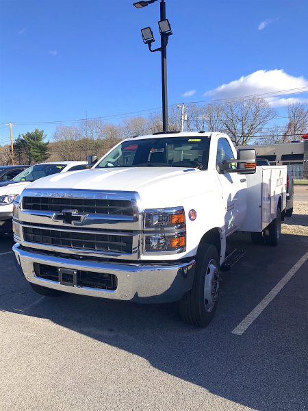 2019 4500 11’ UTILITY DURAMAX DIESEL