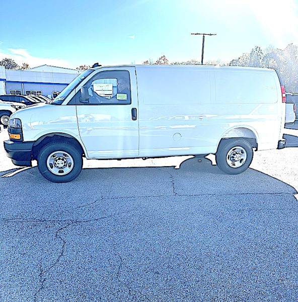 2025 EXPRESS 3/4 TON