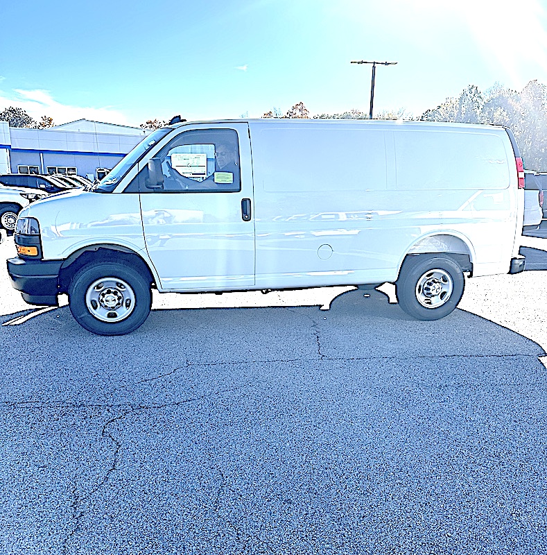 2025 EXPRESS 3/4 TON