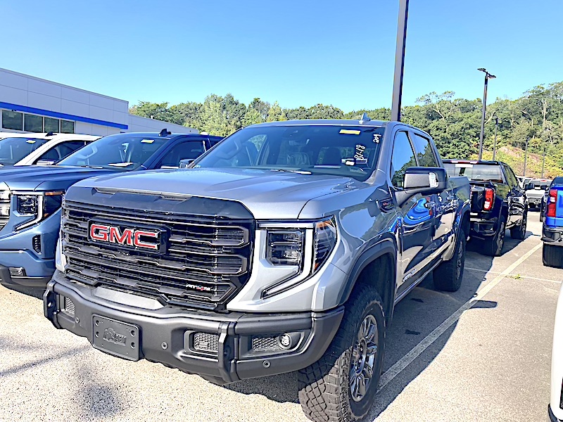 2026 GMC K1500 AT4X 2026 GMC K1500 AT4X